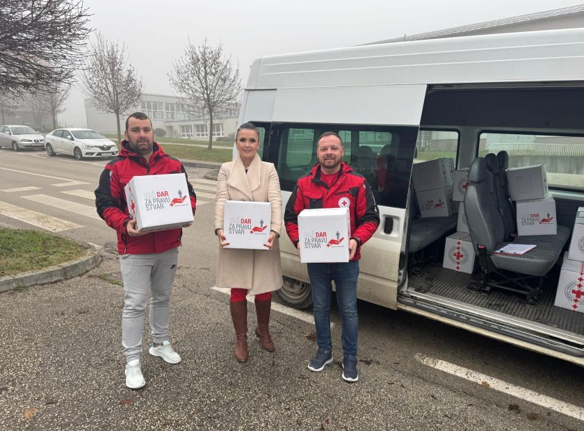 740f478e-5075-47ef-b98f-e5cf58386549