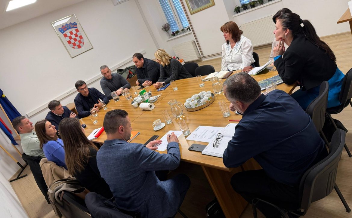 656212286_25857052567324422_6263958686999965161_n