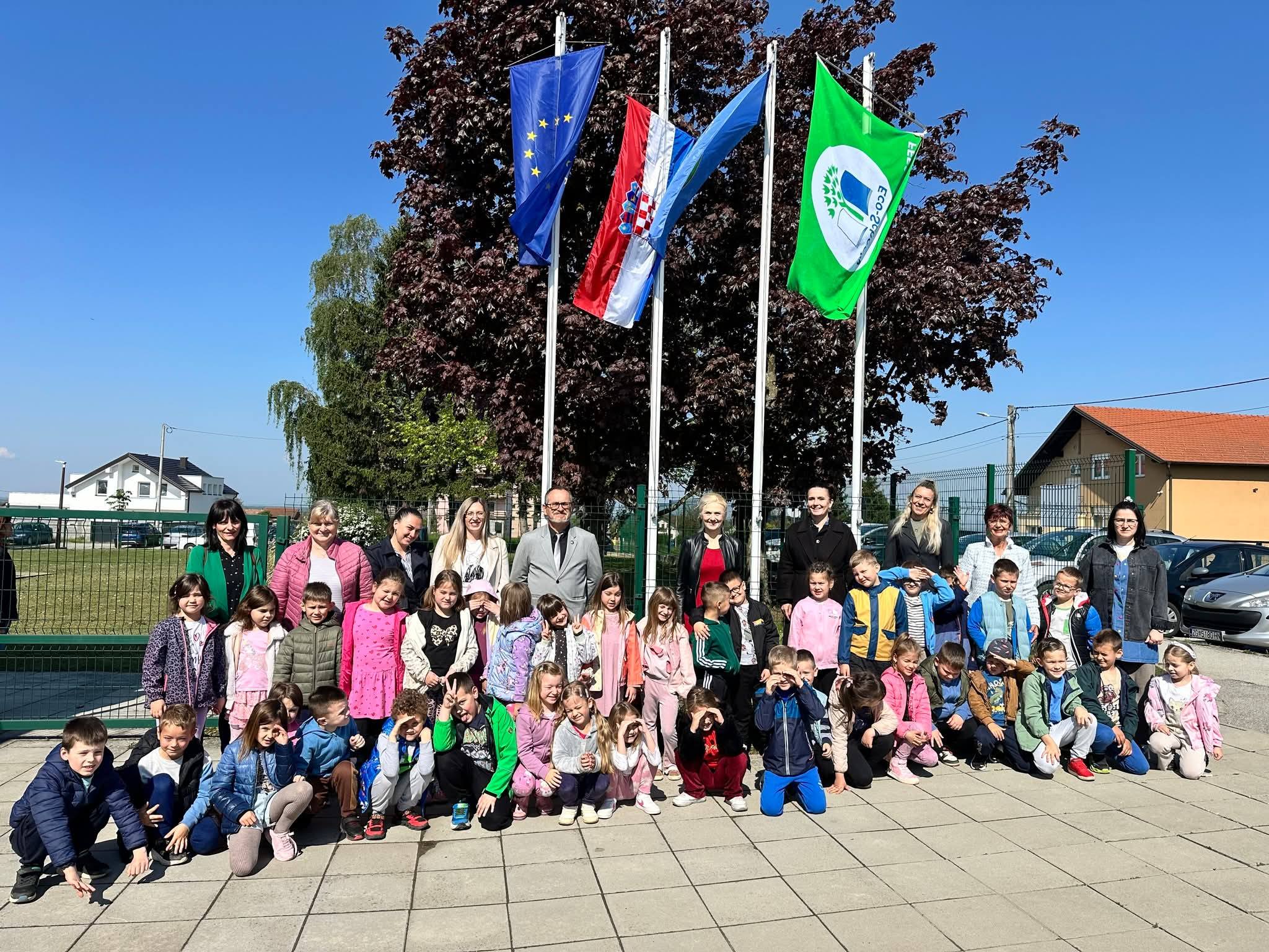 677944876_26135706706125672_7703299581980509584_n