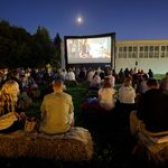 KINO NA OTVORENOM OKUPILO BROJNE POSJETITELJE